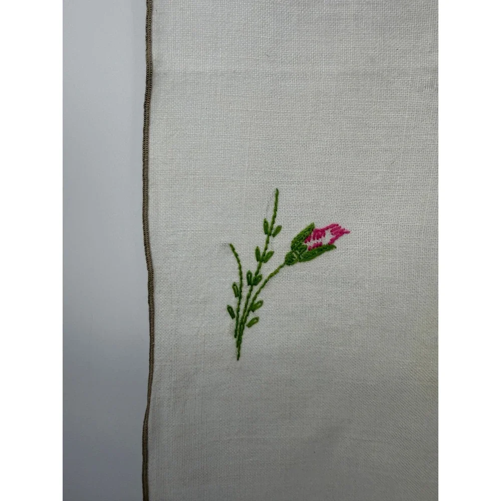 Vintage Hand Embroidered Table Runner Dresser Scarf Floral Rose Scalloped 39x11